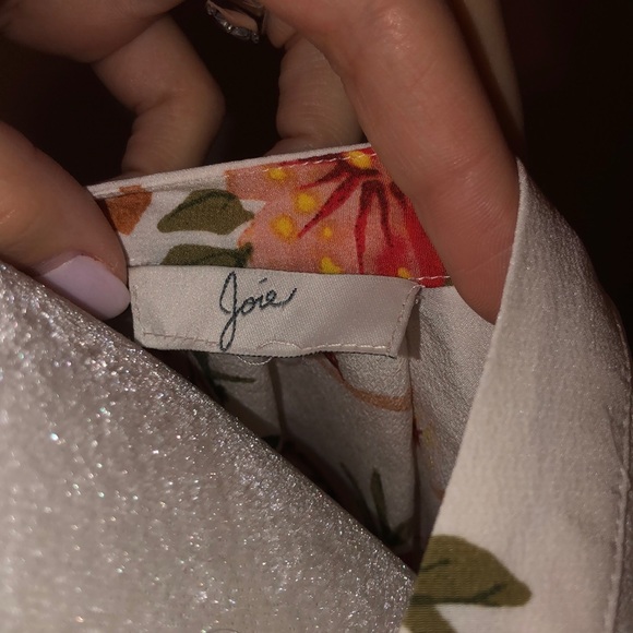 Cute Work Blouse - Picture 4 of 6